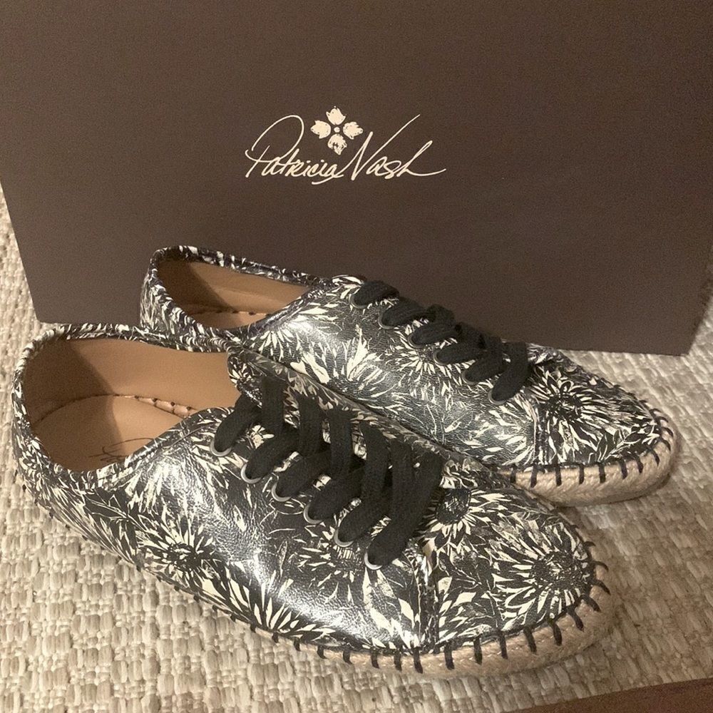 Patricia Nash Emiliana Sunflower Shoe Size 5.5